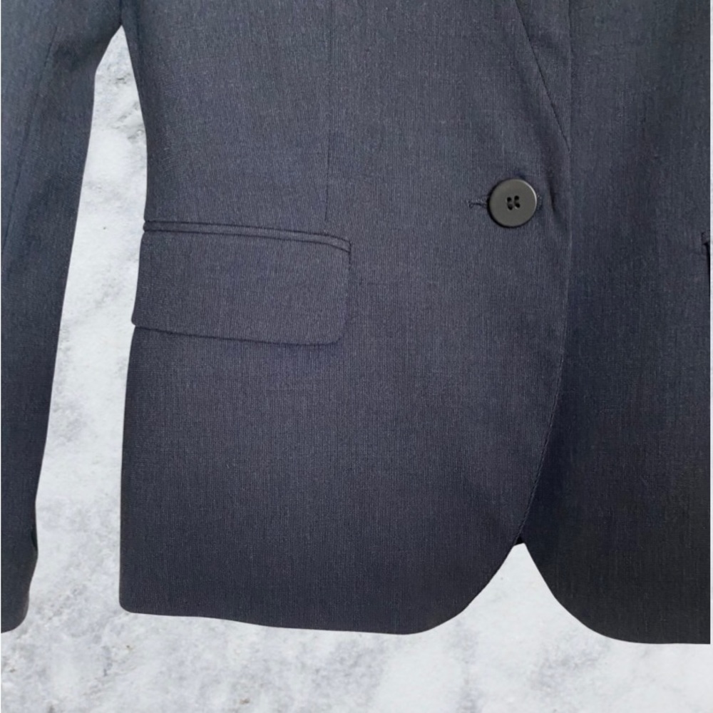 Blazer - Picture 2 of 3